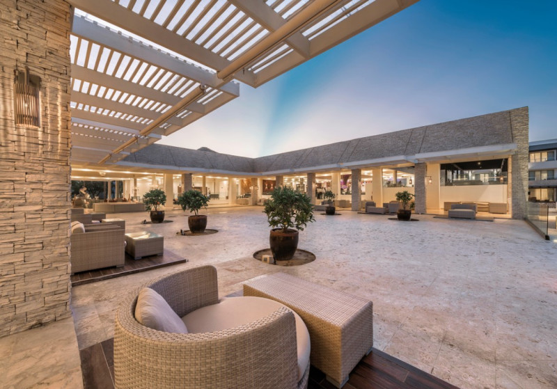 Royalton CHIC Punta Cana ●●●●●