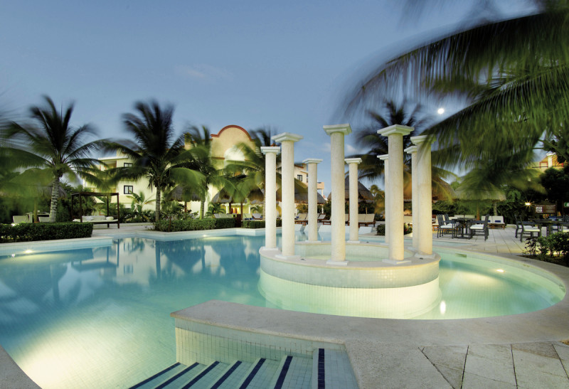 Grand Palladium Kantenah Resort & Spa