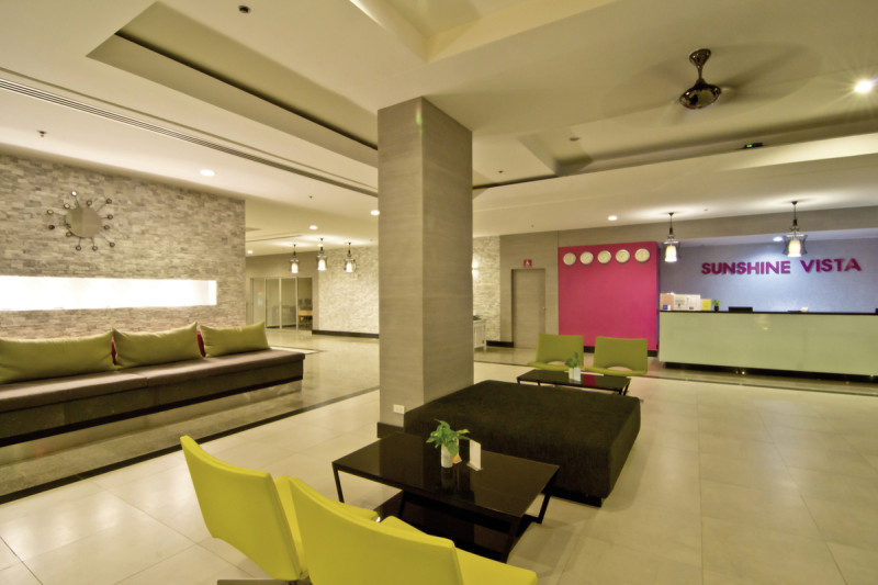 Sunshine Vista Hotel