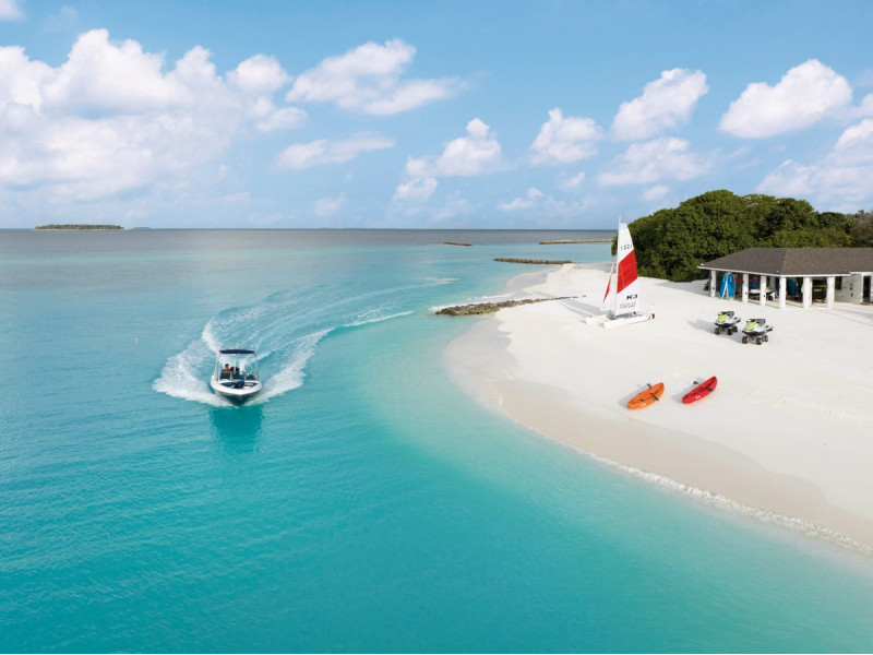 Avani+ Fares Maldives Resort