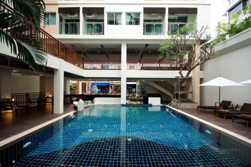 Sunshine Hotel & Residence