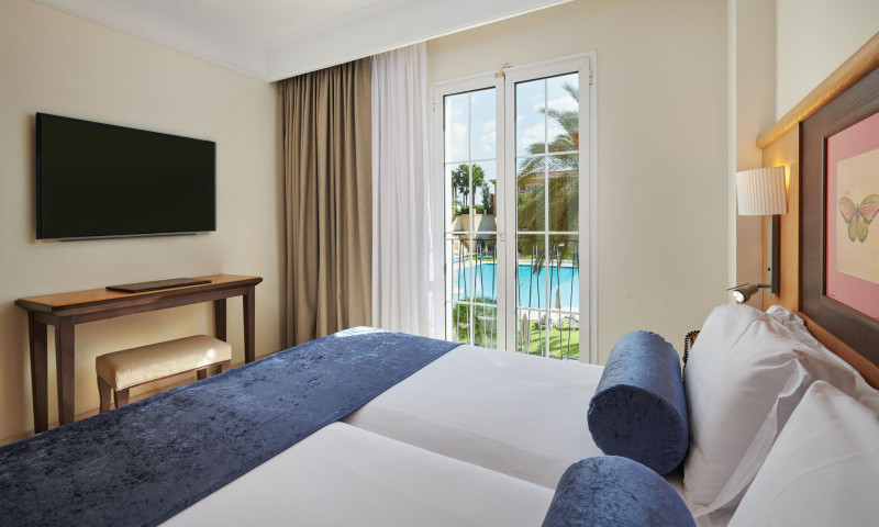 Grupotel Playa de Palma Suites & Spa