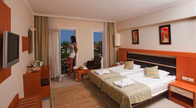 Crystal Flora Pearl Collection