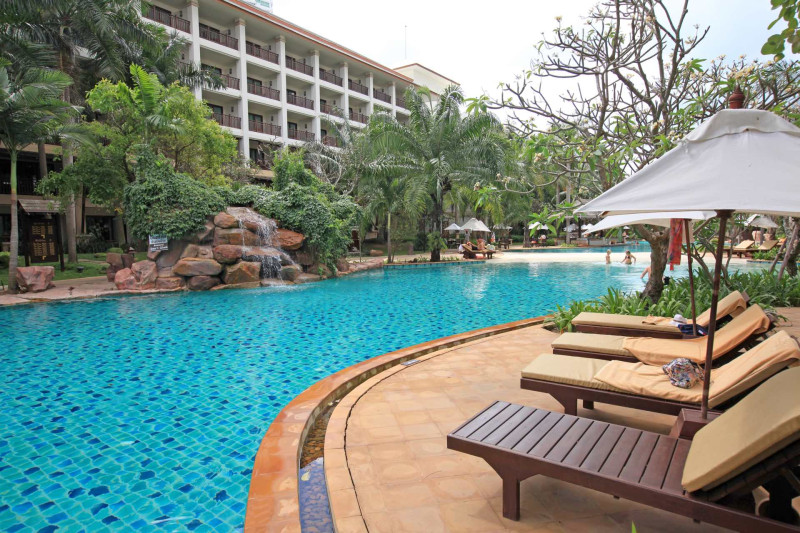 Ravindra Beach Resort