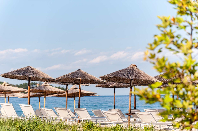 Alexandra Golden Boutique