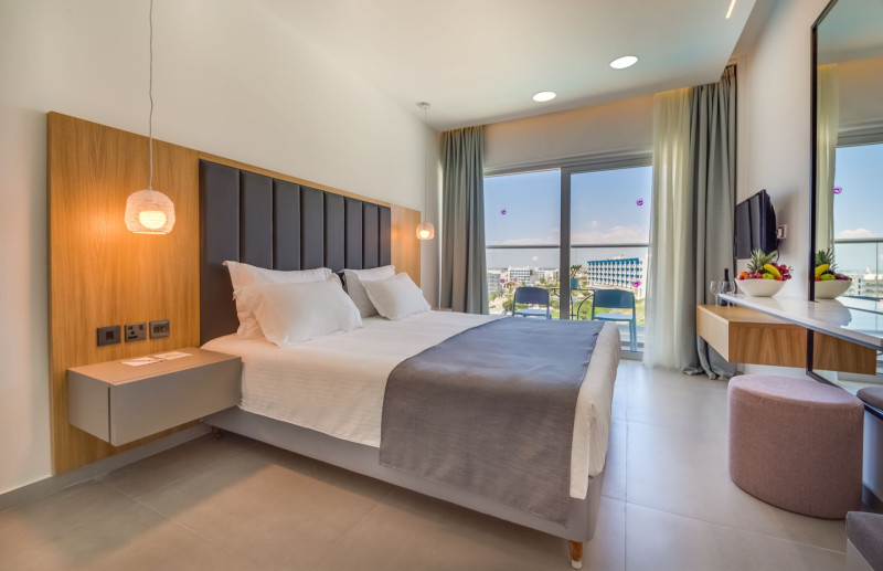 Napa Mermaid Hotel & Suites