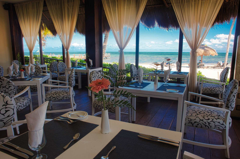 Ocean Maya Royale by H10 Hotels
