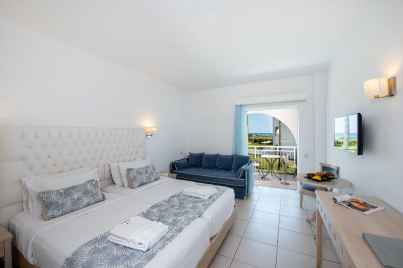 Delfina Tropic Beach