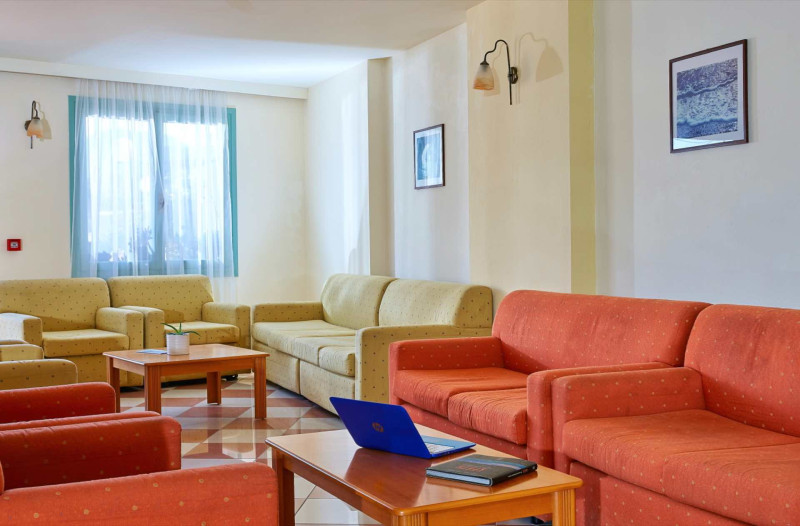 Klio Aparthotel