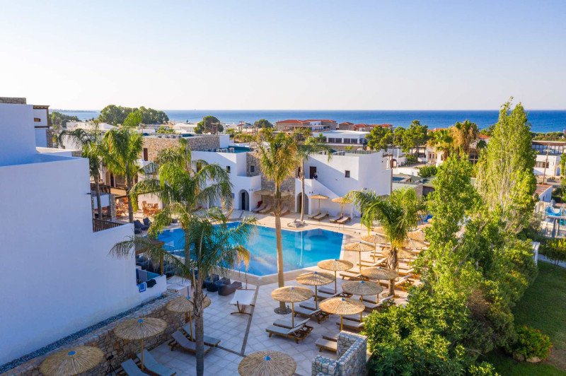 Costa Lindia Blue Star Resort & Spa