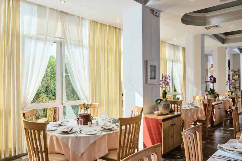 CHC Tylissos Beach