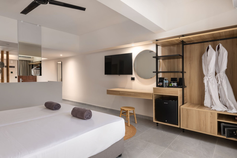 Costa Lindia Beach Resort & Spa