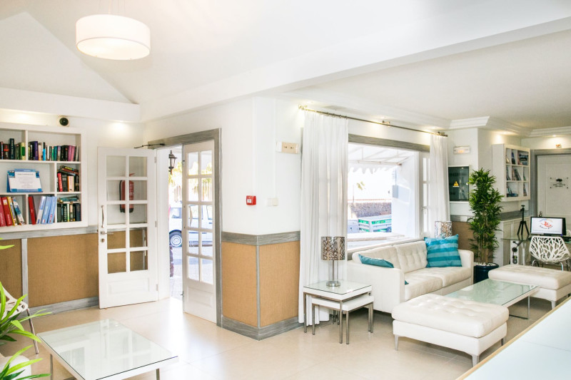 Apartamentos LIVVO Las Gaviotas