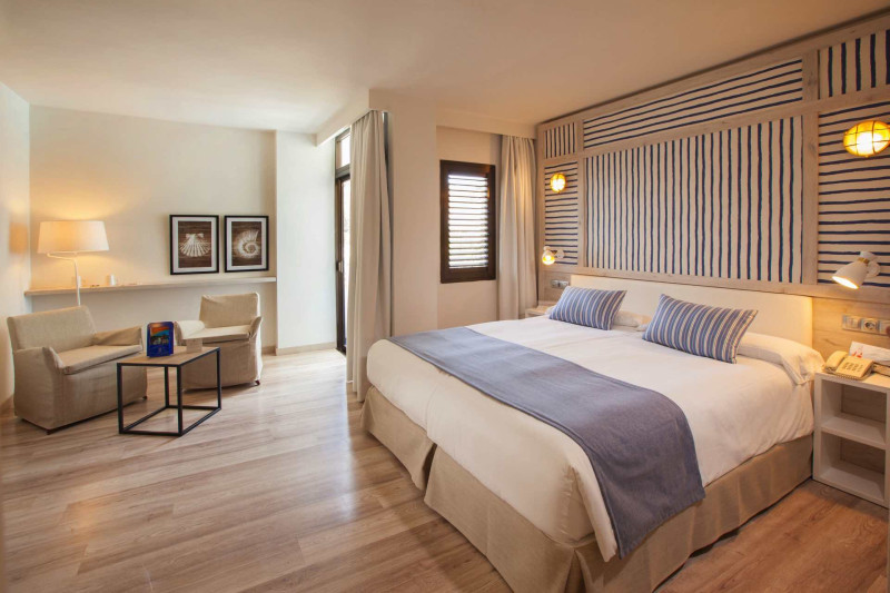 Corallium Beach by Lopesan Hotels