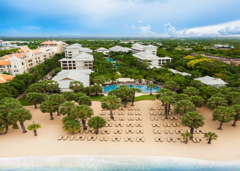 Ravindra Beach Resort