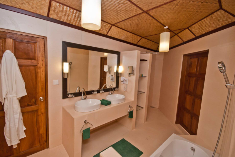 Safari Island Resort & Spa