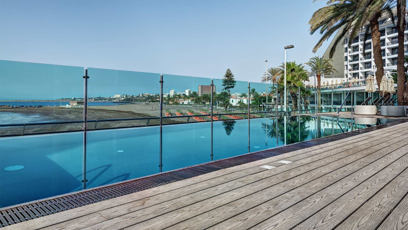 Don Gregory by Dunas