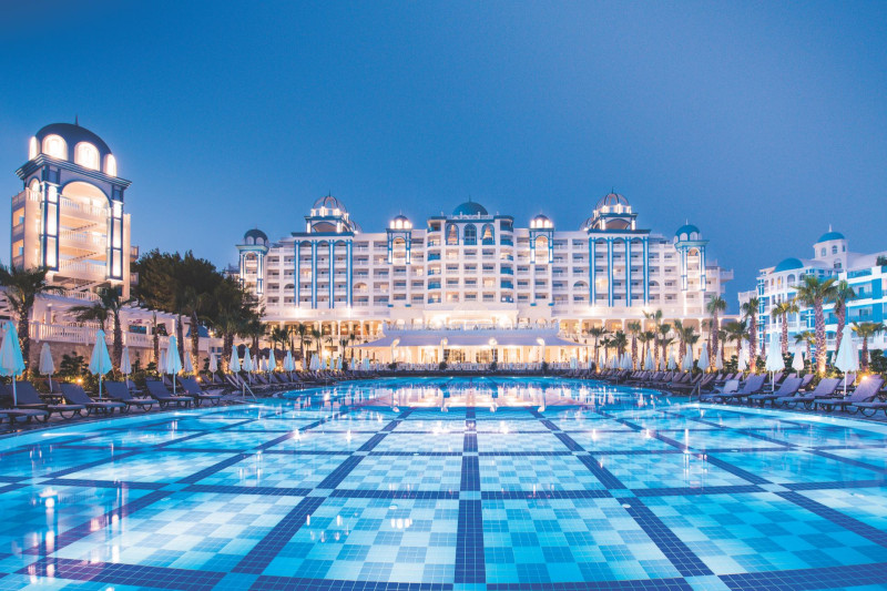 Rubi Platinum Spa Resort & Suites