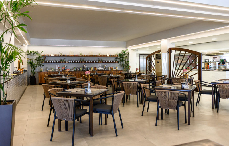 Costa Lindia Beach Resort & Spa