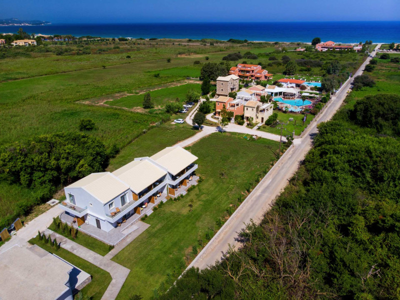 Almyros Villas Resort