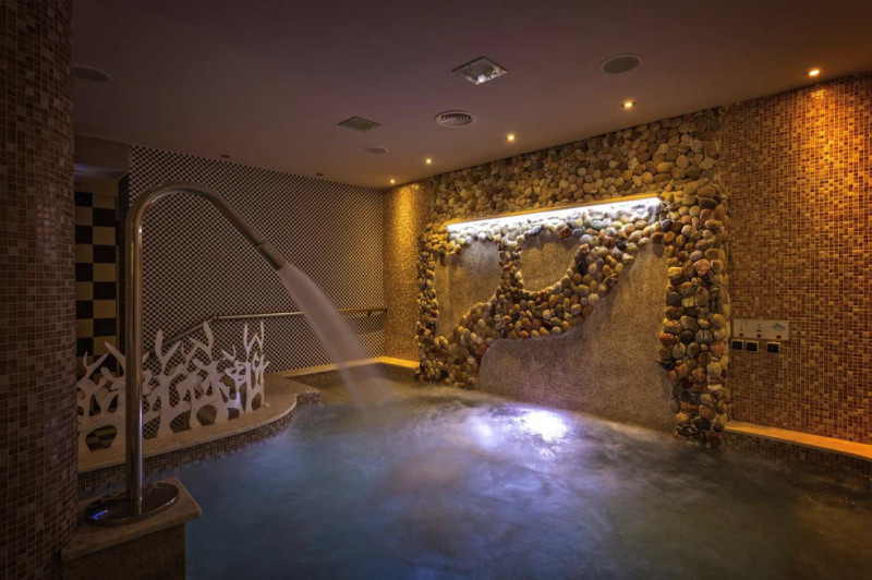 Lagomandra Hotel & Spa