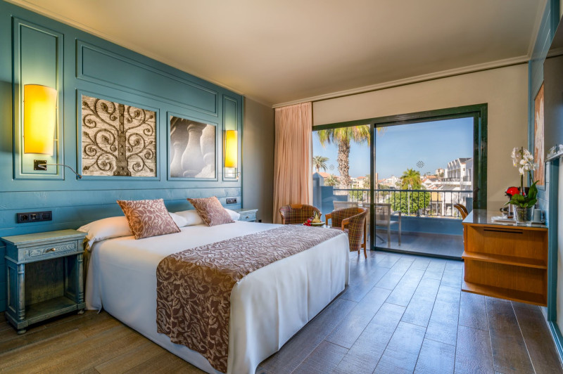 ADRIAN HOTELES Colón Guanahaní