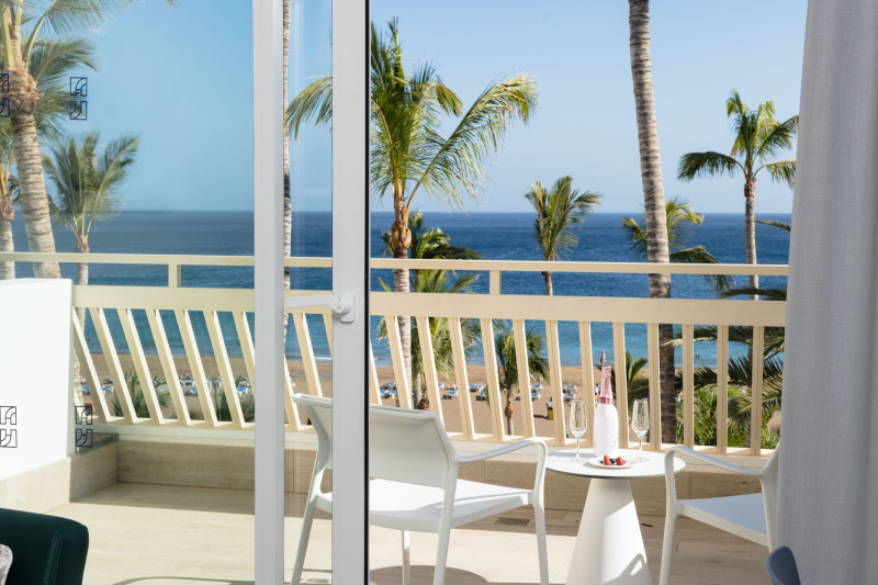 Plus Fariones Suite Hotel