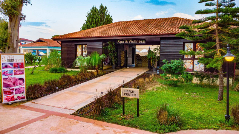 Champion Holiday Village