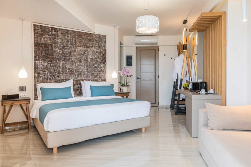 Epos Luxury Beach Hotel