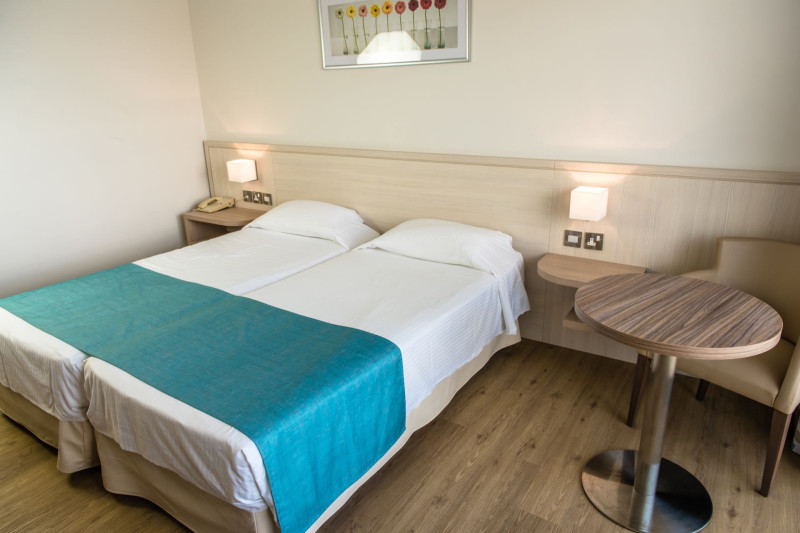 Cynthiana Beach Hotel