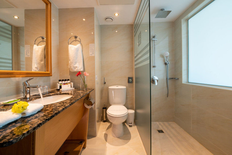 Constantinou Bros Athena Royal Beach Hotel