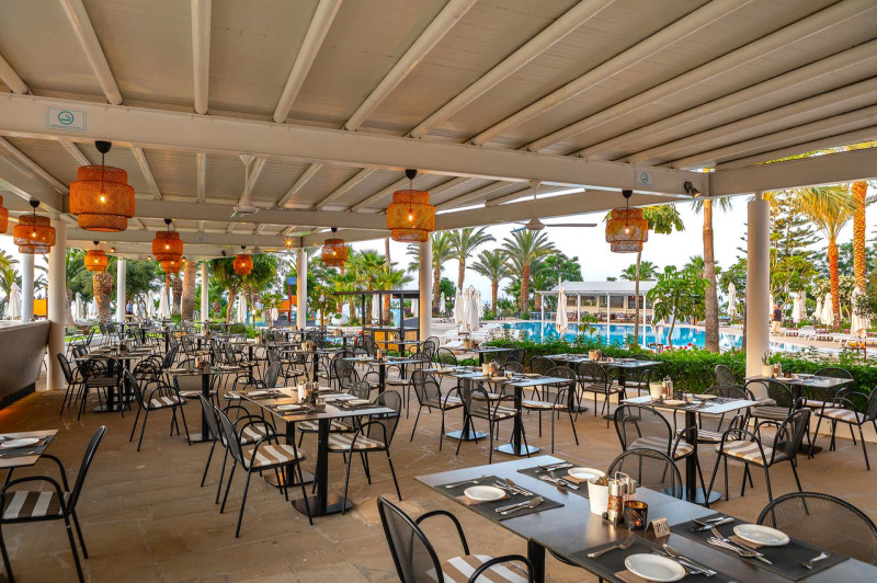 Crystal Springs Beach Hotel