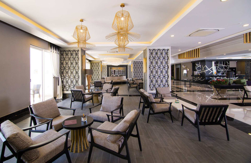 Port River Hotel & Spa