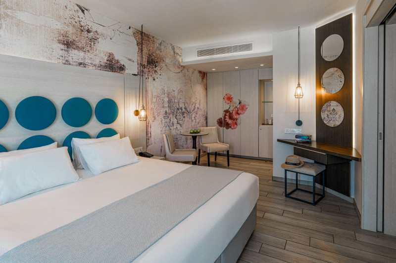 Vangelis Hotel & Suites
