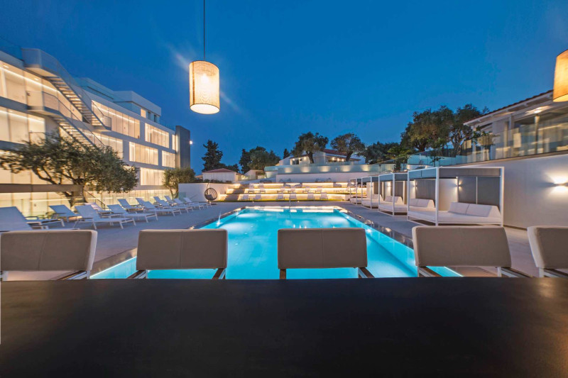 Ray Hotel