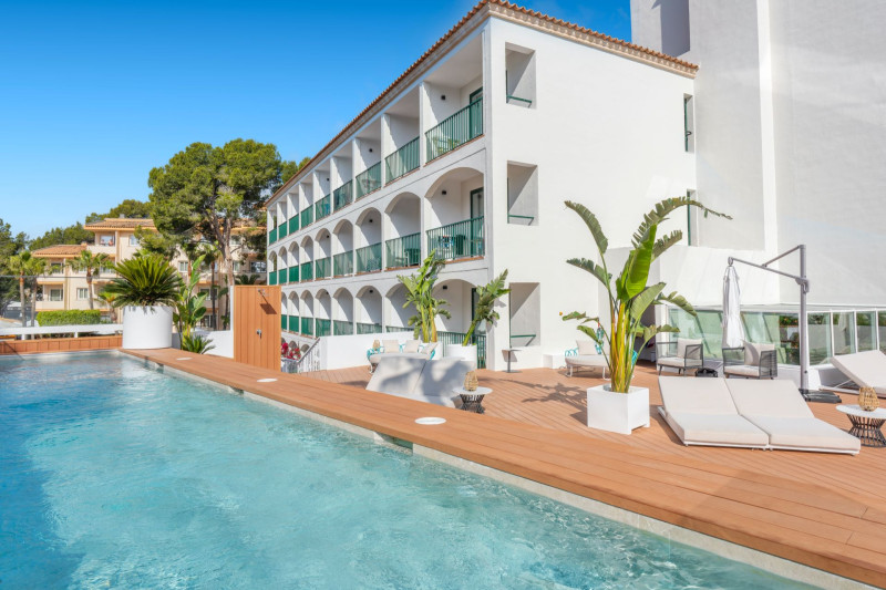 Valentin Somni Hotel & Suites