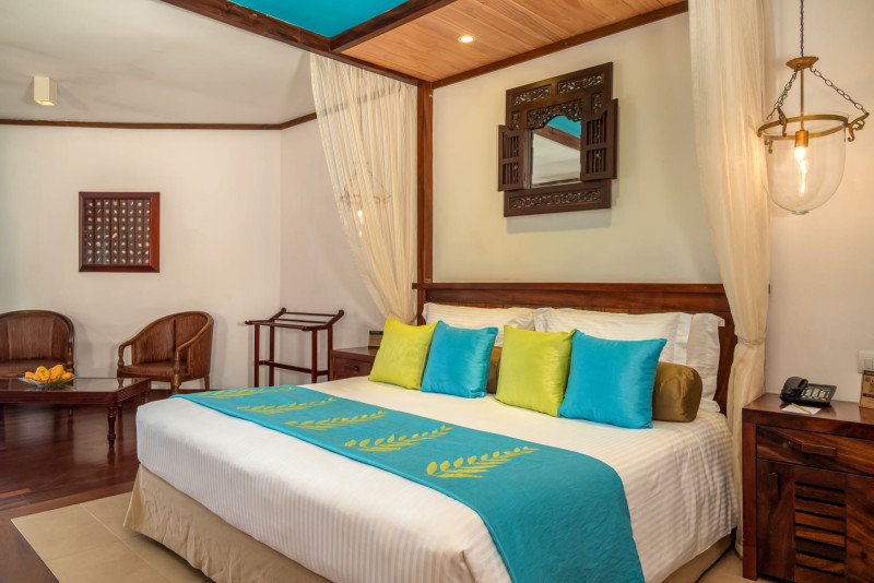 Royal Palms Beach Hotel