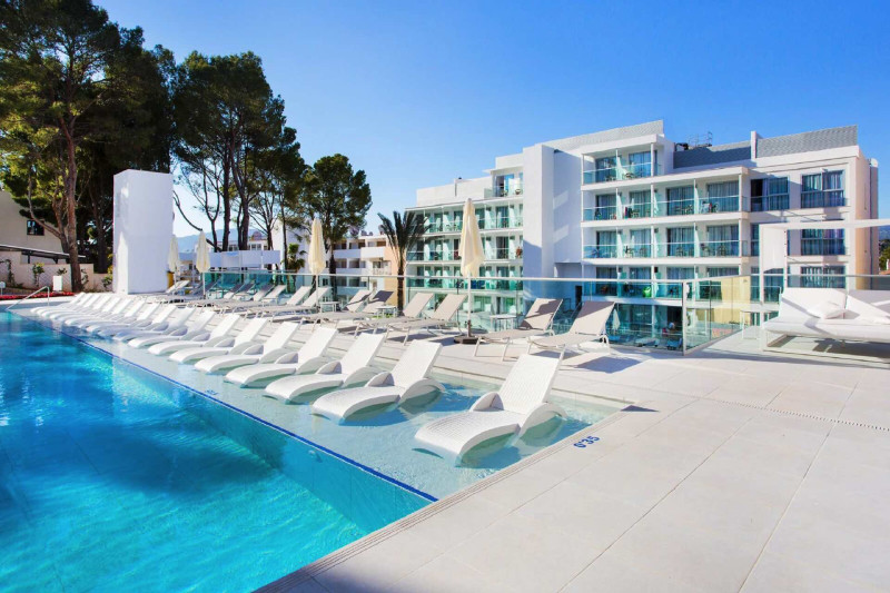 Reverence Life Hotel