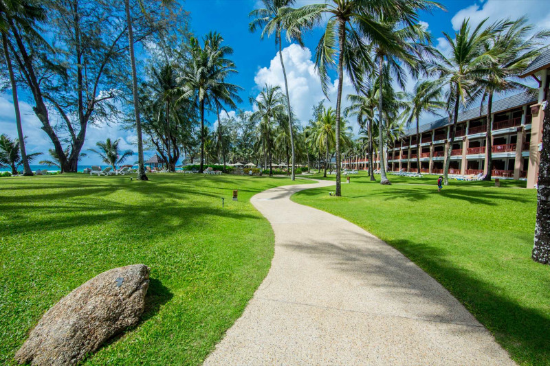 Katathani Phuket Beach Resort
