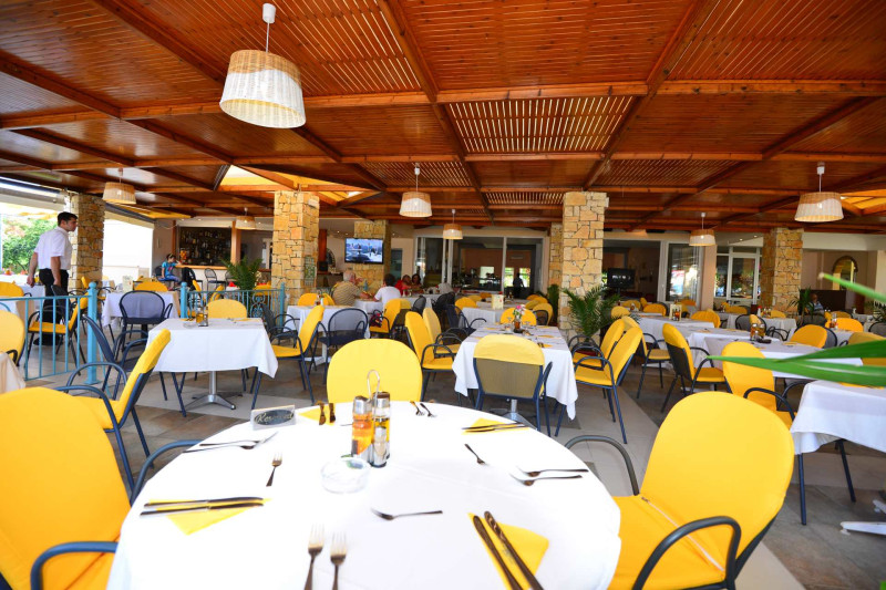 Three Stars Beach Hotel