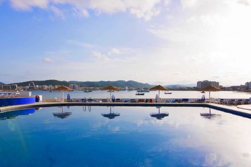 azuLine Mar Amantis I & II