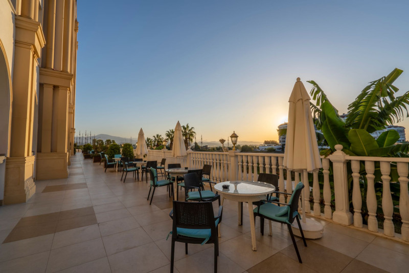 J'adore Deluxe Hotel & Spa