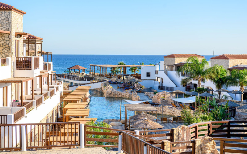 Costa Lindia Beach Resort & Spa