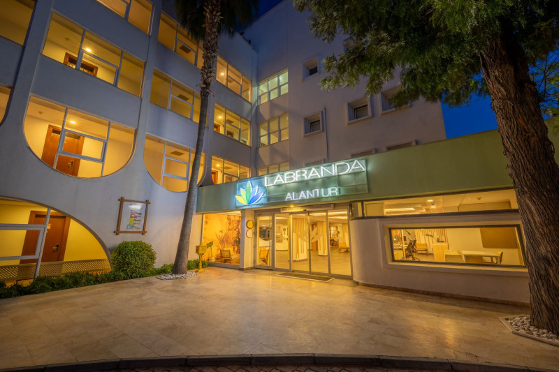 Labranda Alantur