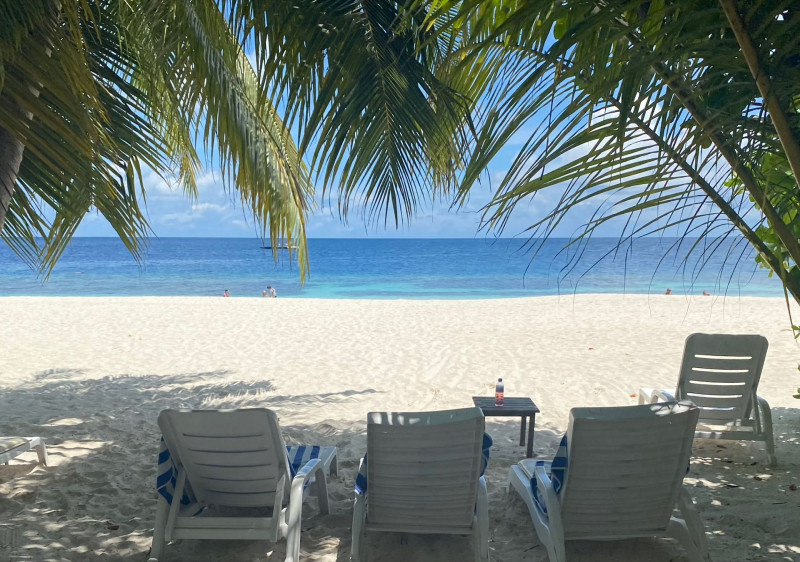 Angaga Island Resort & Spa