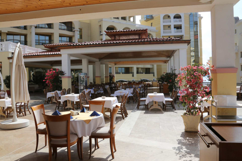 Duni Marina Royal Palace