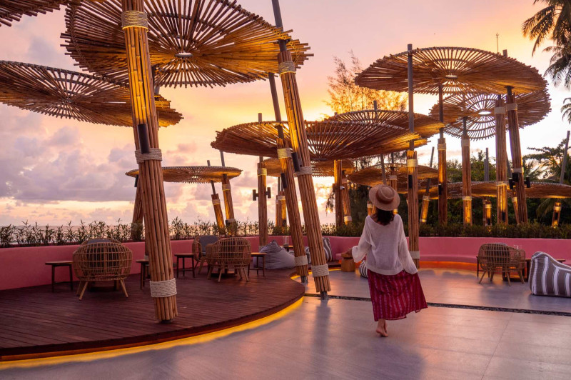 Apsara Beachfront Resort & Villas