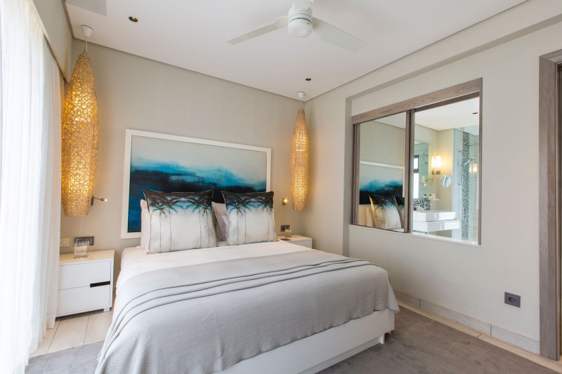 The Bay Club at Anahita