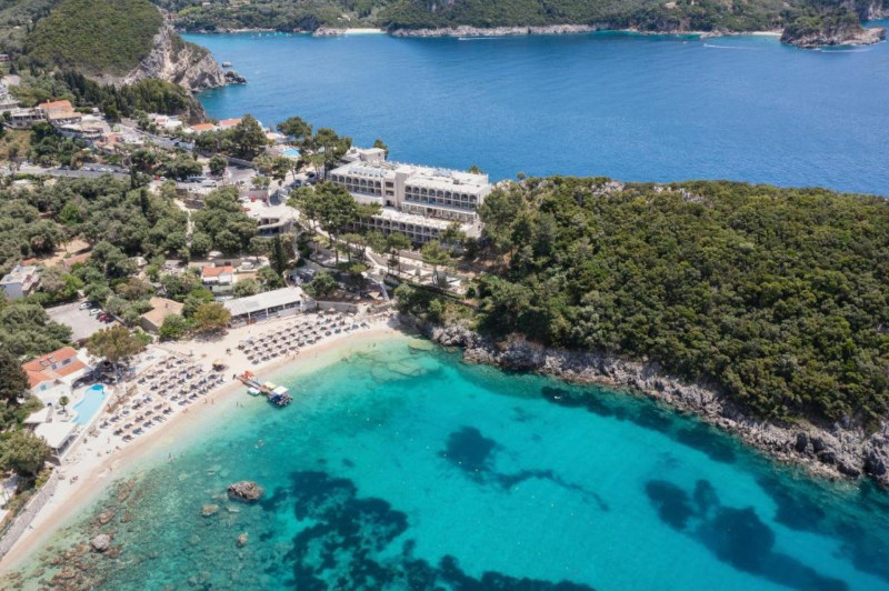 Akrotiri Beach