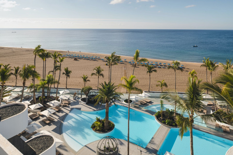 Plus Fariones Suite Hotel